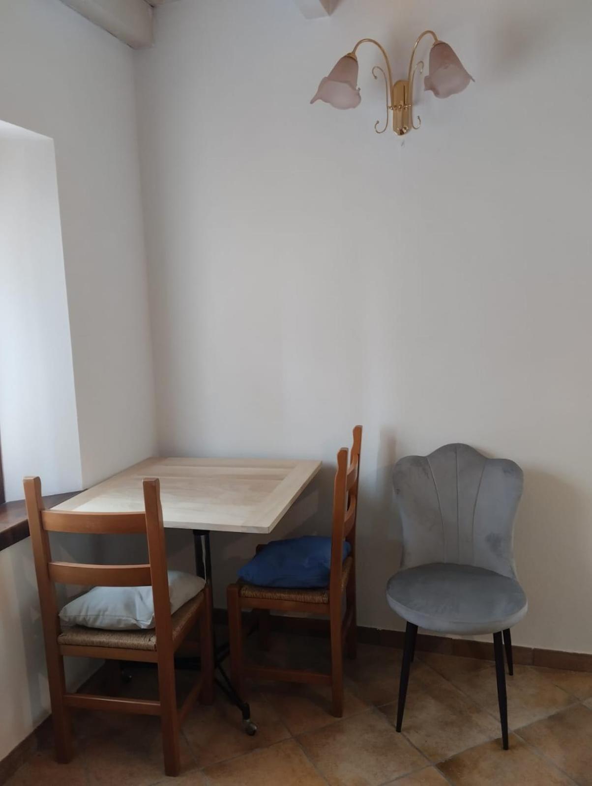 Borgo Doccia 905 Bed and Breakfast Montese Exteriör bild