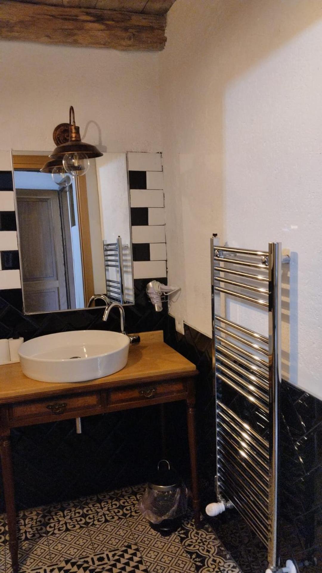 Borgo Doccia 905 Bed and Breakfast Montese Exteriör bild